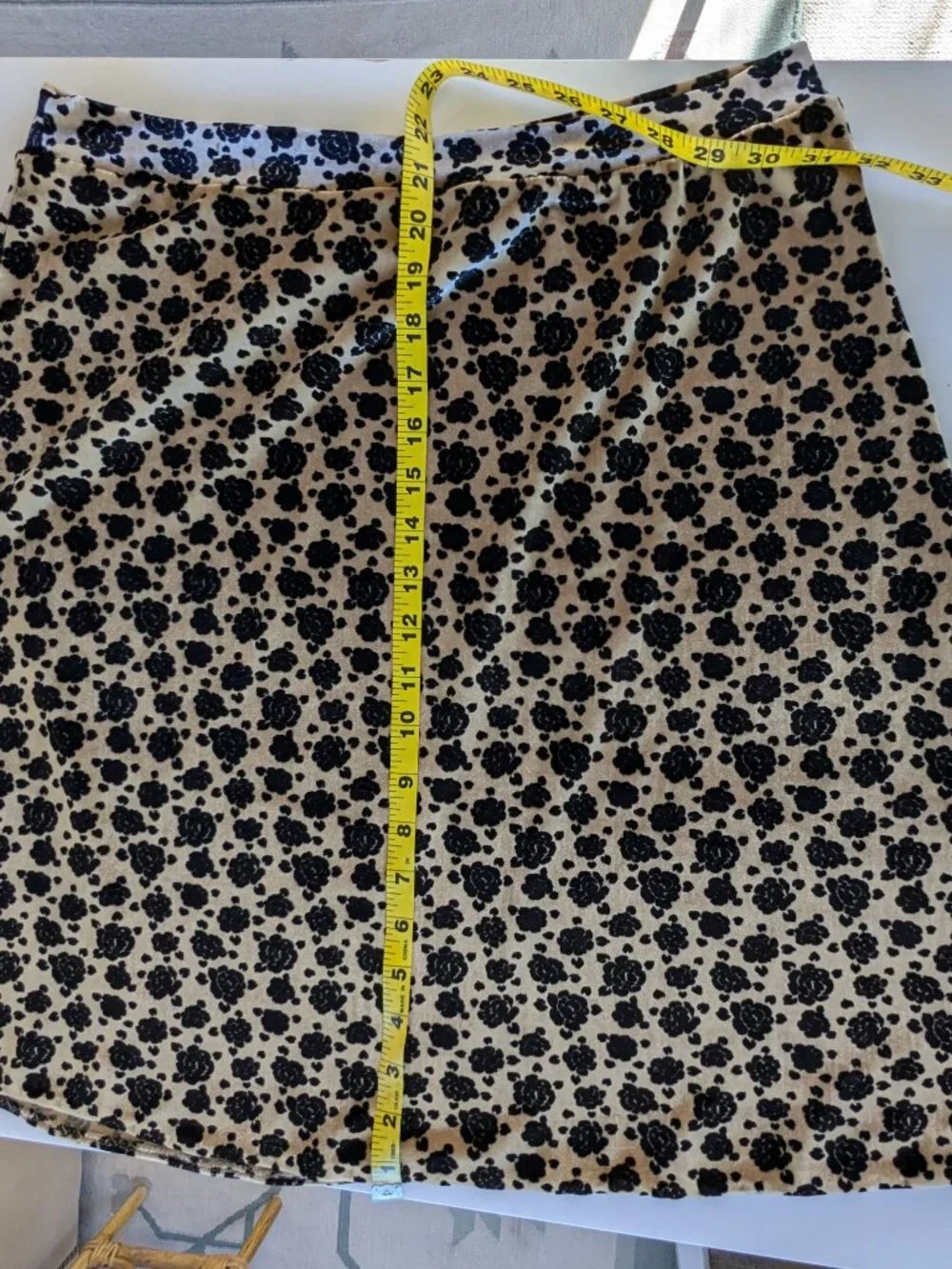 Handmade Sz Large A-Line Stretch Velvet Skirt-32-36